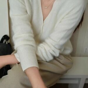 Cashmere mix with wool Elegant White Ivory Women's Sweater